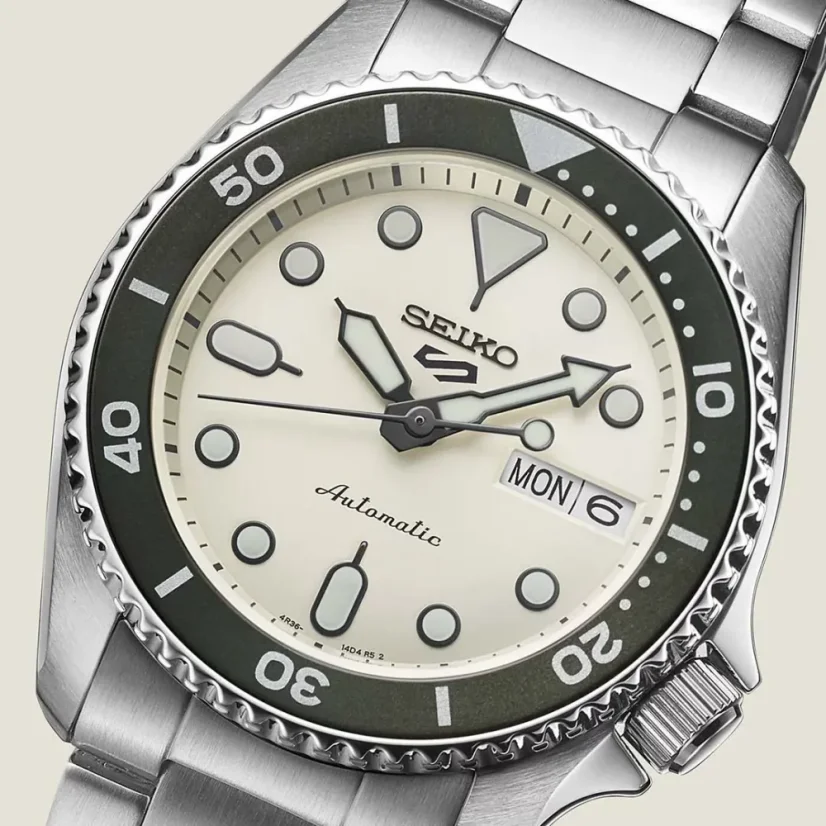 Seiko SRPK31K1 Seiko 5 Sports SKX ‘Midi’ Mono
