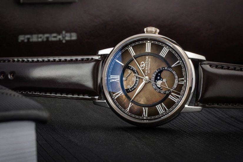 Orient Star Classic M45 F7 Moon Phase Automatic RE-AY0121A00B Lake Tazawa Limited Edition 180pcs (+ náhradný remienok)