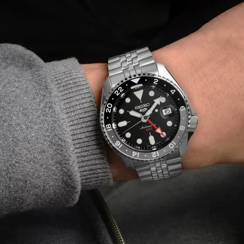 Seiko SSK001K1 Seiko 5 Sports ‘Black Grape’ GMT SKX Re-Interpretation