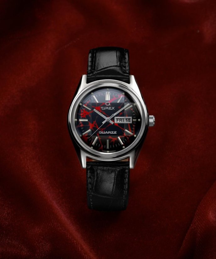 Timex Q Timex 1978 Red Vega Reissue TW2Y55700UK