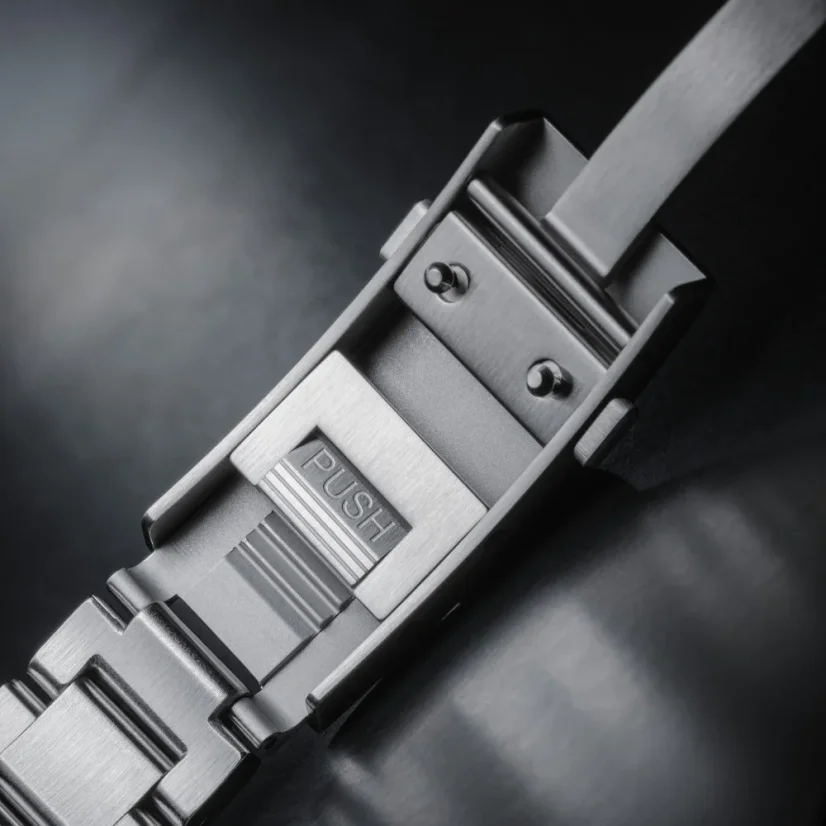 Davosa 161.541.50 Argonautic 41 Shark Diver Automatic